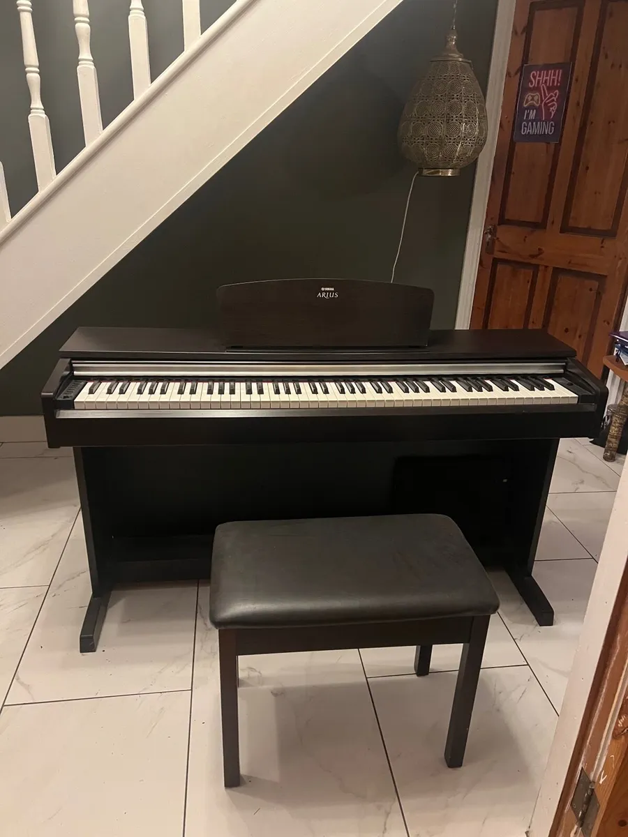 Yamaha Arius Electric Piano - Image 1