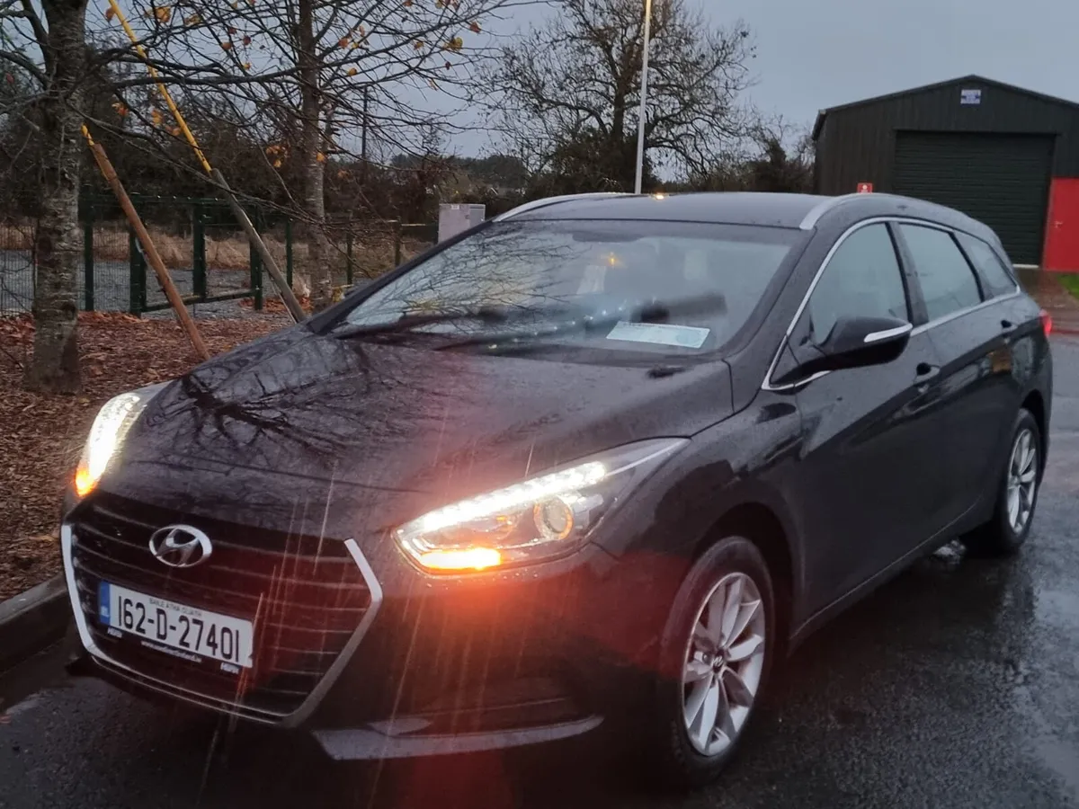 2016 HYUNDAI i40 DIESEL ESTATE NCT LOW MILES €6990 - Image 1