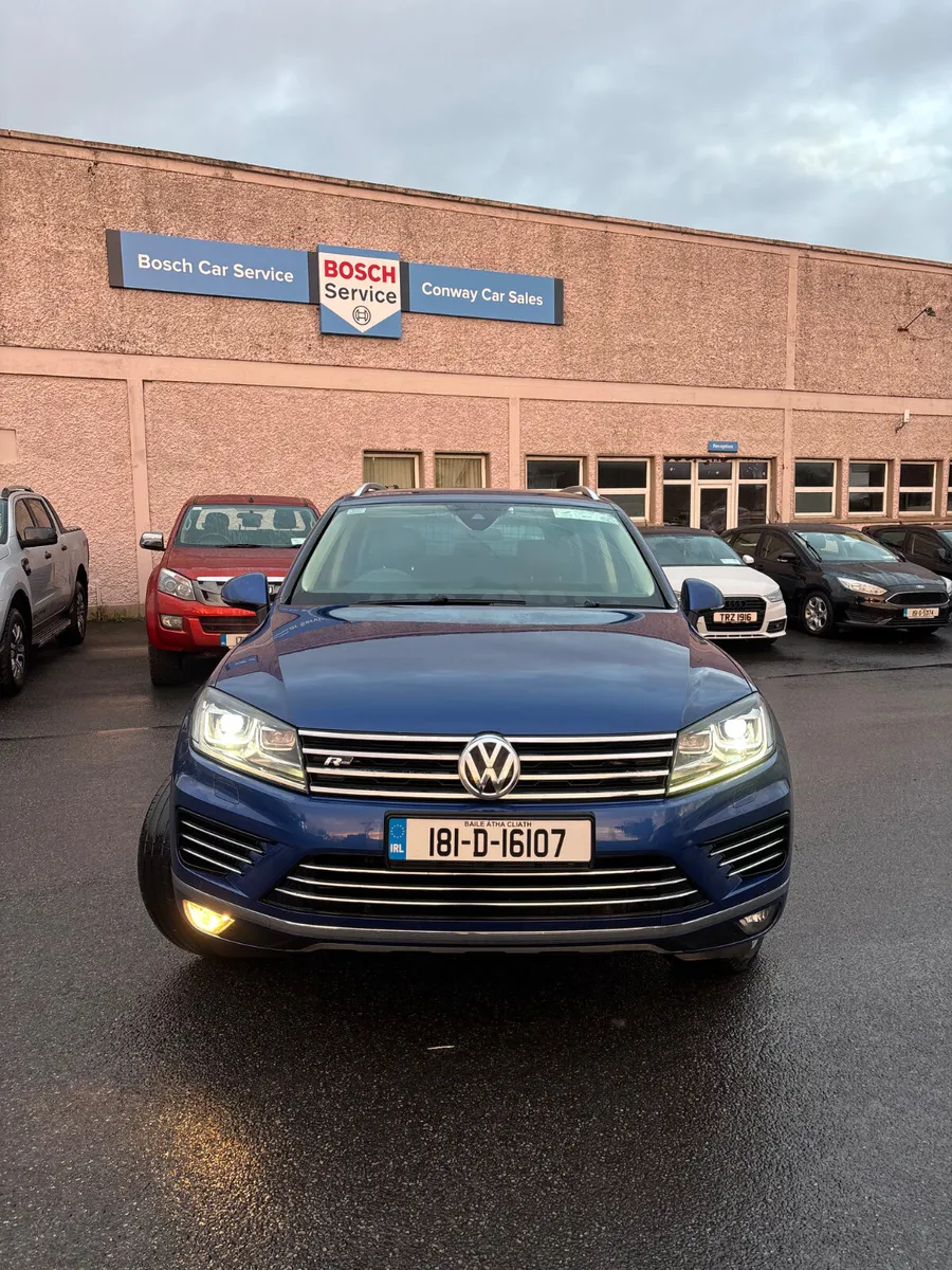 2018 Volkswagen Touareg R-Line 3.0 TDI (Vat Qual) - Image 2