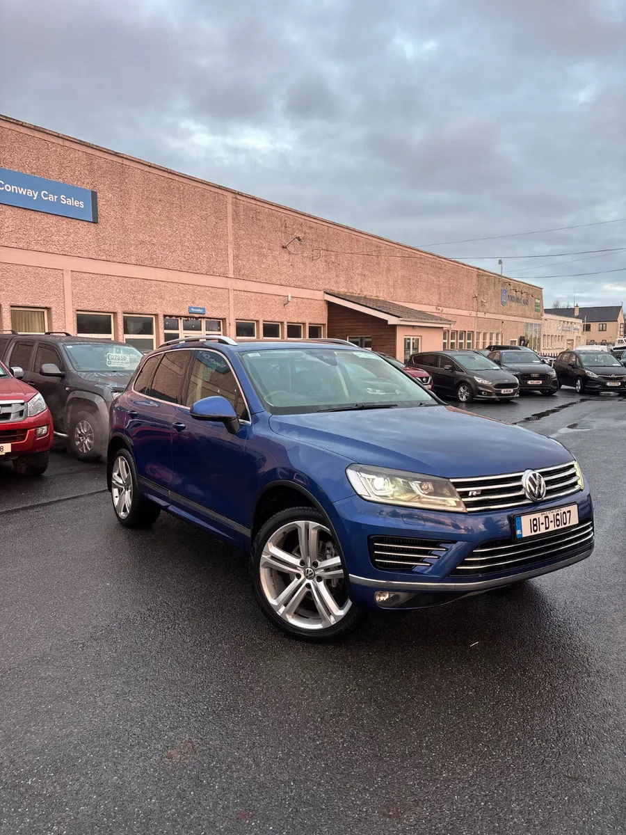 2018 Volkswagen Touareg R-Line 3.0 TDI (Vat Qual) - Image 1