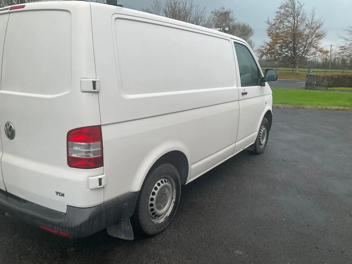 Volkswagen Transporter 2015 - Image 3