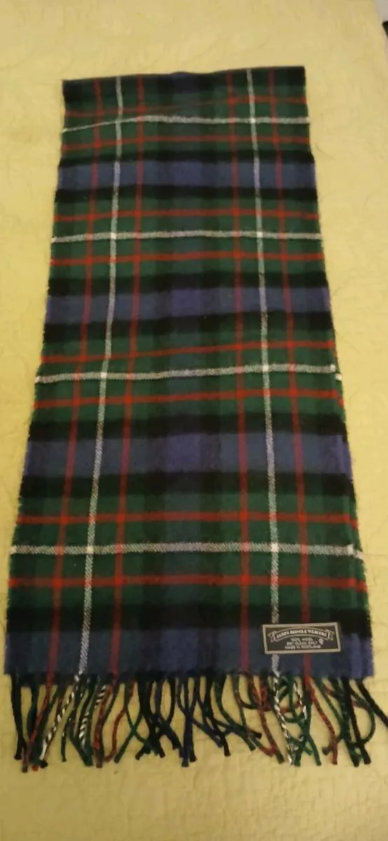 James Pringle Weavers scarf - Image 1