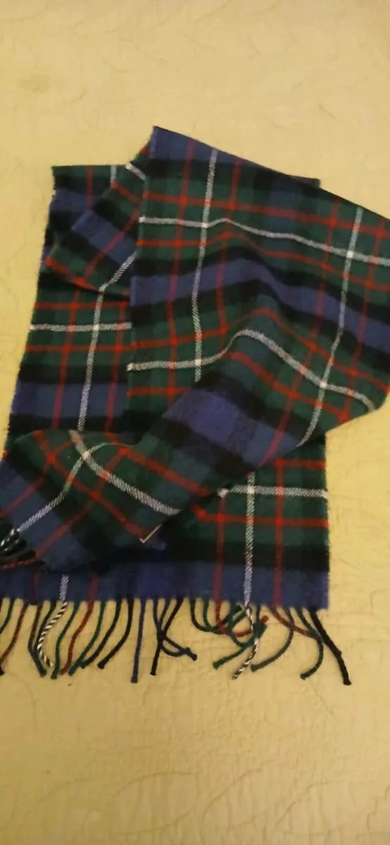 James Pringle Weavers scarf - Image 2