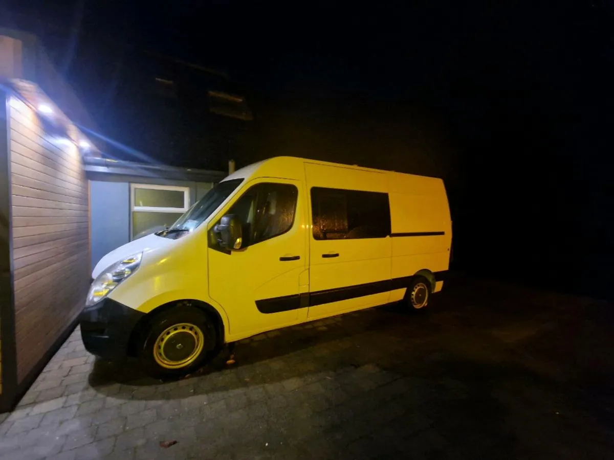 172 Campervan - Image 4