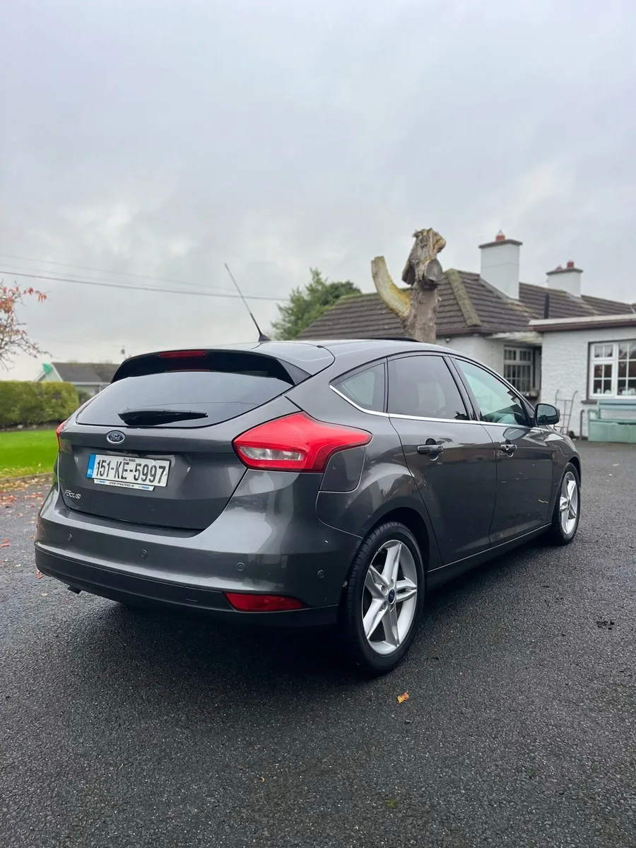 Ford focus (high spec) - Image 4