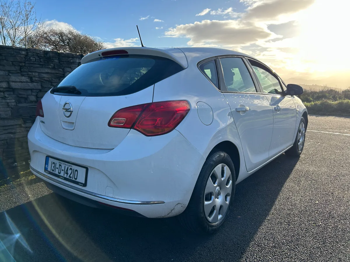 2013  Opel Astra 1.4 Petrol.. Very Low Mileage - Image 2