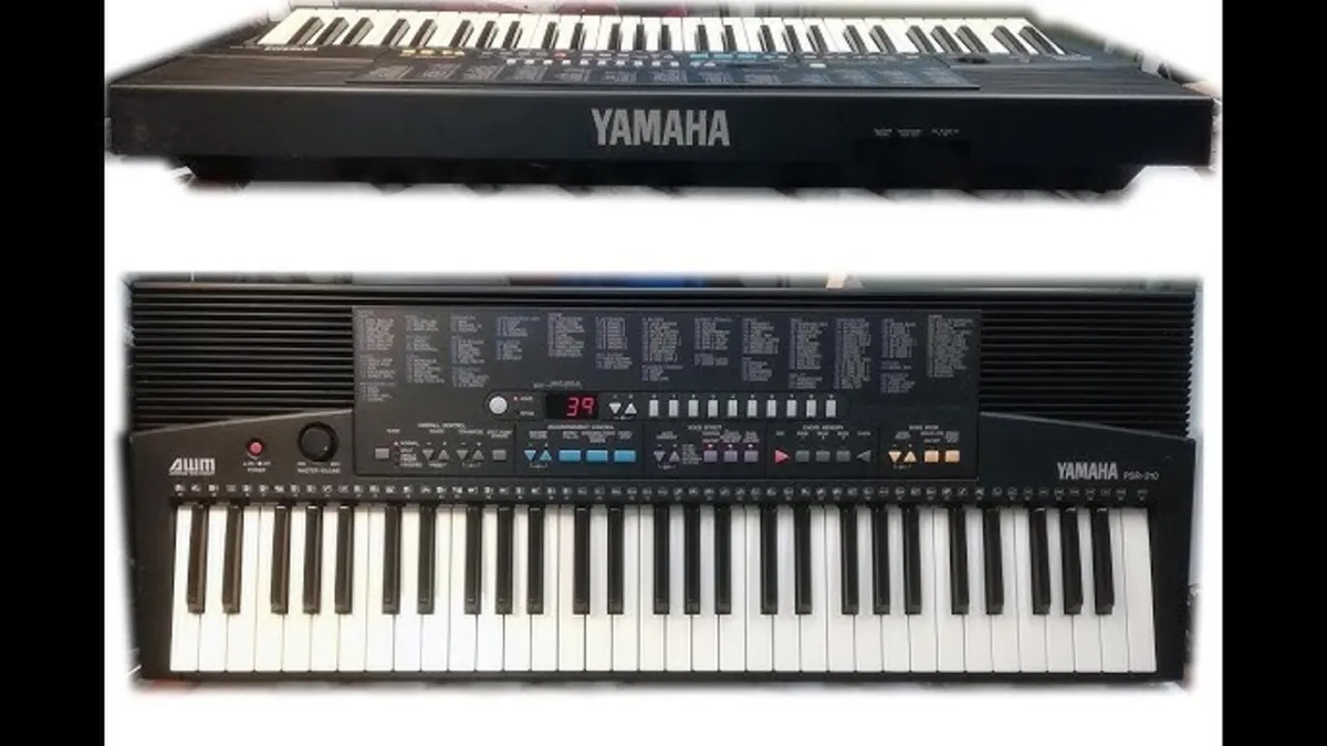 Yamaha piano keyboard - Image 1