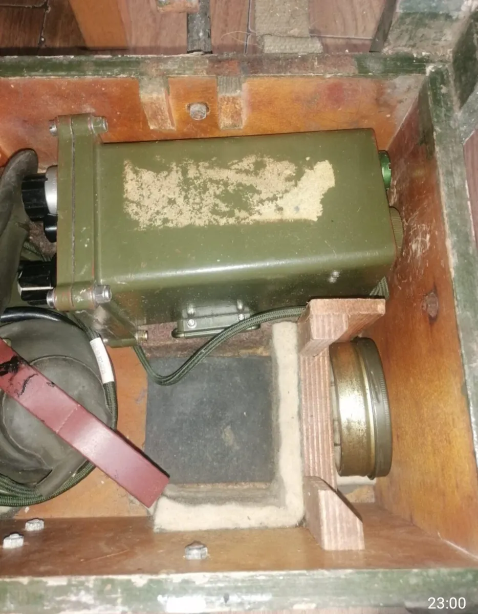 VINTAGE MINE DETECTOR FOR SALE ..1950s.RARE .. - Image 2