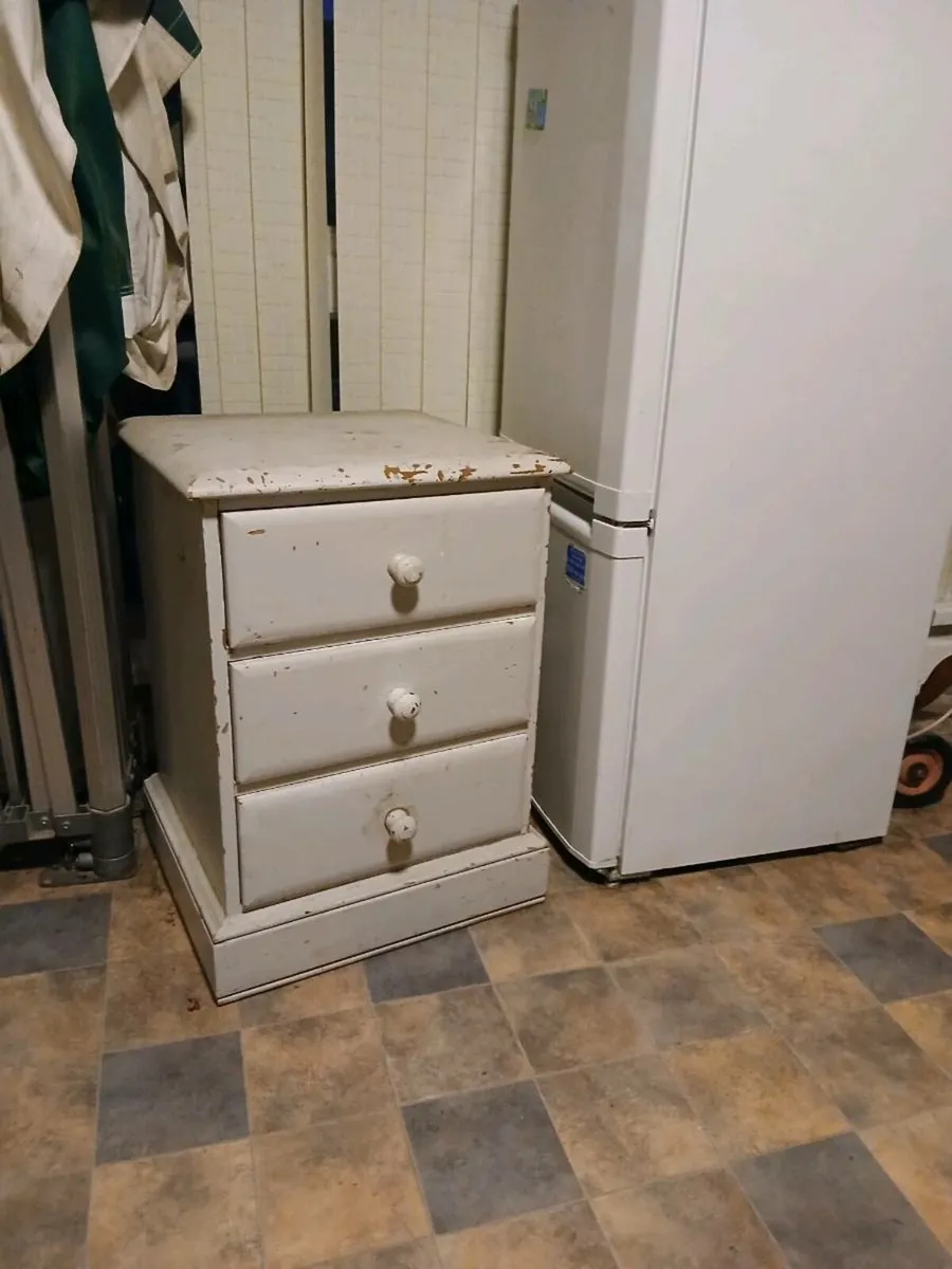 Bedside locker - Image 1