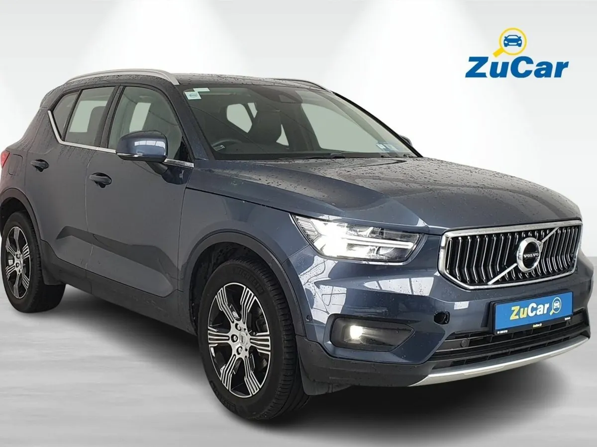 Volvo XC40 D3 FWD AUTOMATIC 150 INSCRIPTION - Image 1