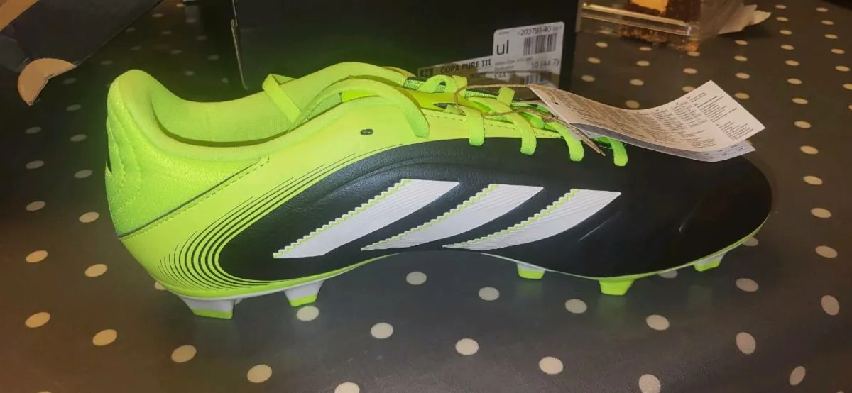 Football boots - Image 2