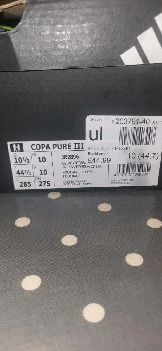 Football boots - Image 4