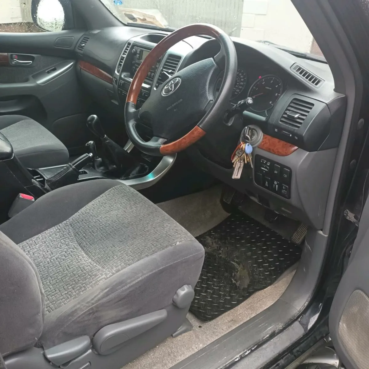 Toyota Landcruiser - Image 2