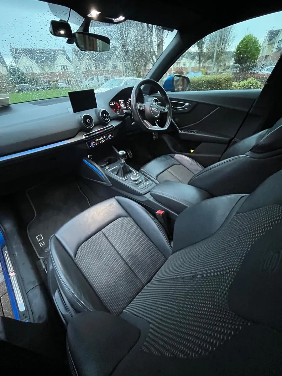 Audi Q2 S line 2017 - Image 3