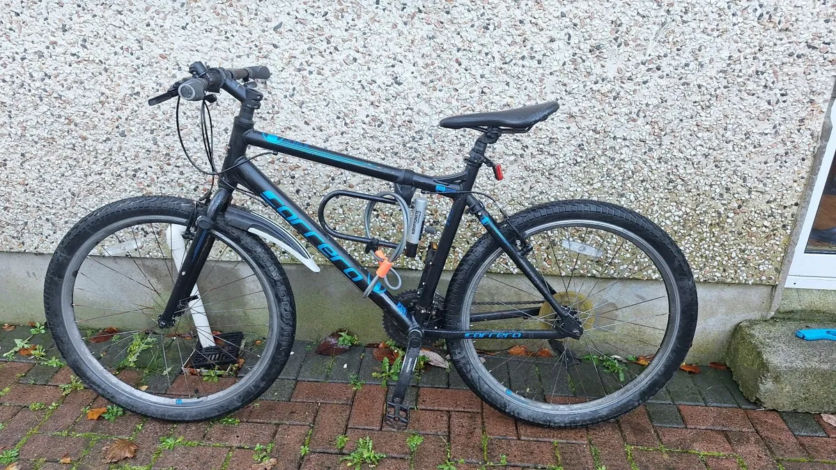 Mens bike with Kryptonite lock - Image 1