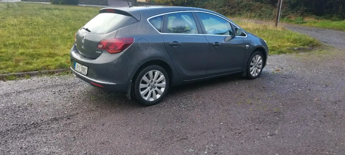 141 Astra highline 6 speed manual - Image 2