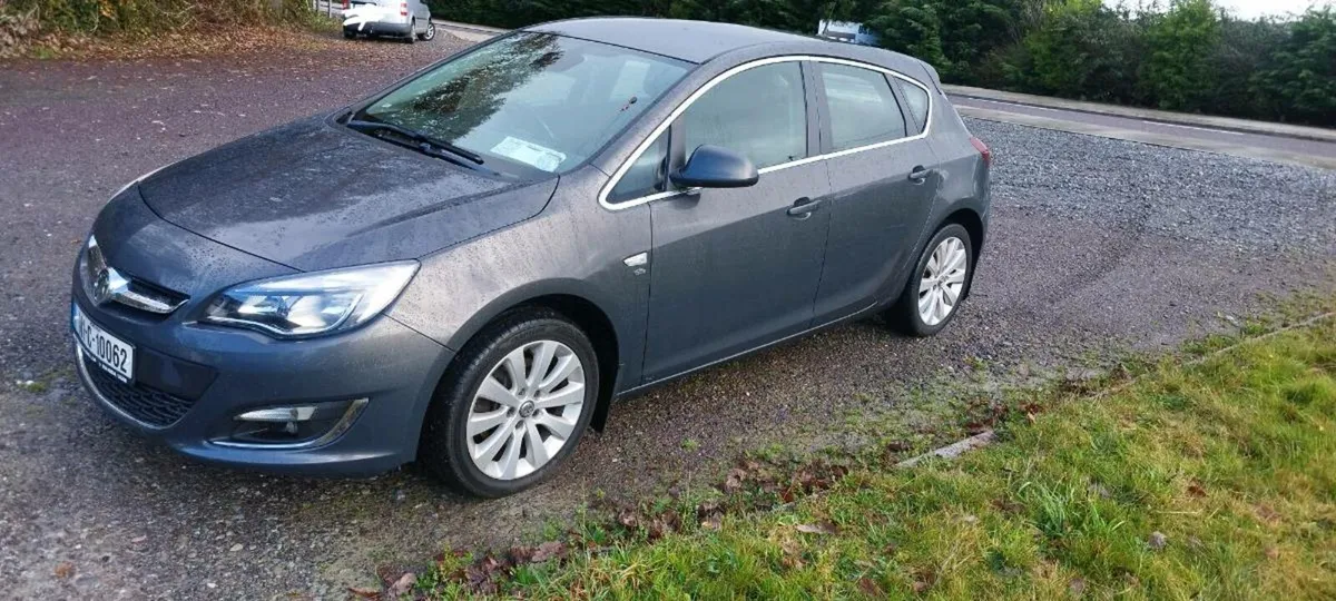 141 Astra highline 6 speed manual - Image 1