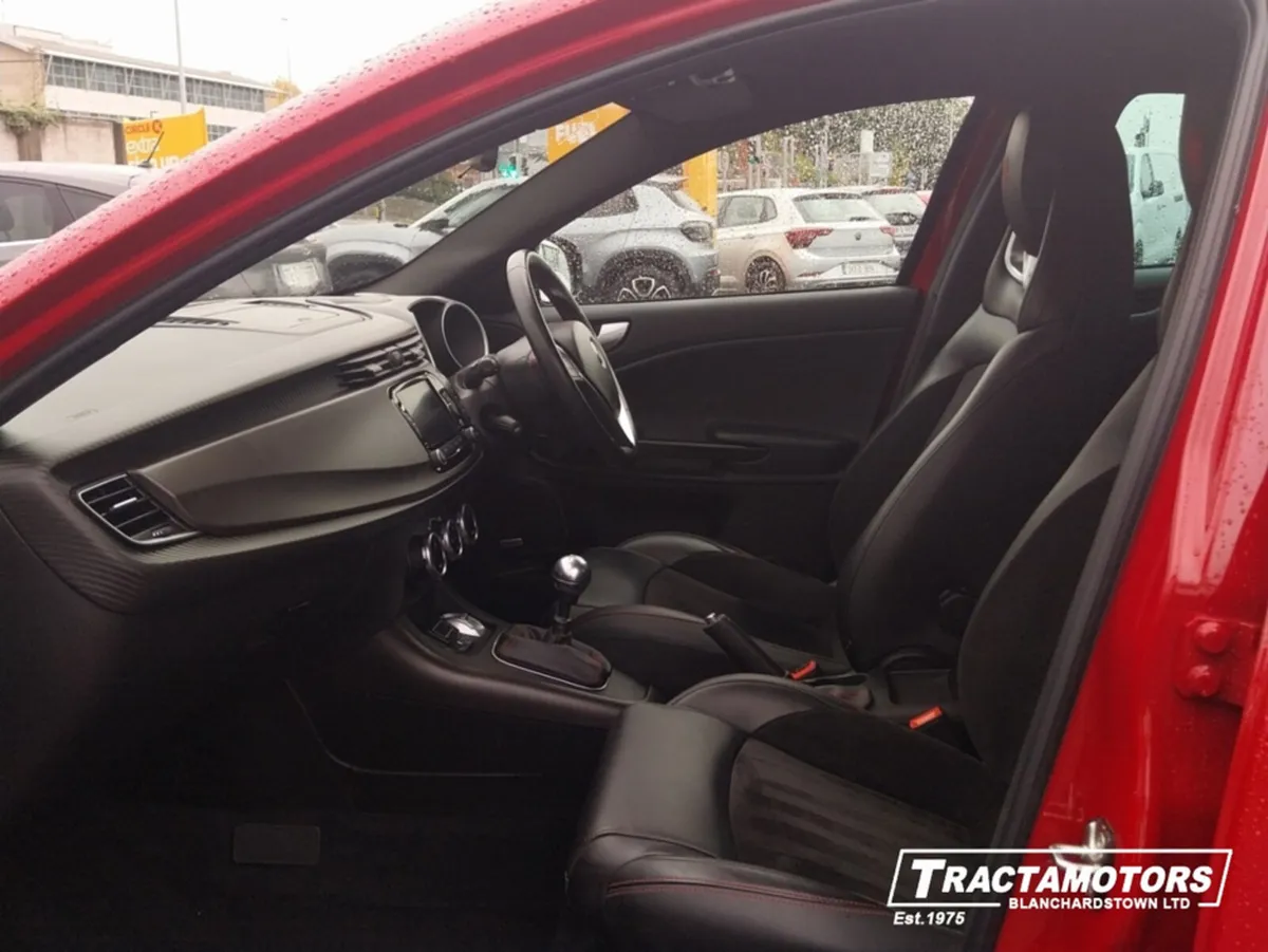 Alfa Romeo Giulietta 1.4 TB 120HP SPRINT TOP SPEC - Image 4