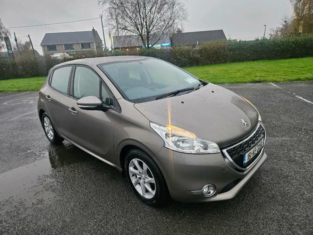 PEUGEOT 208 AUTOMATIC - Image 1