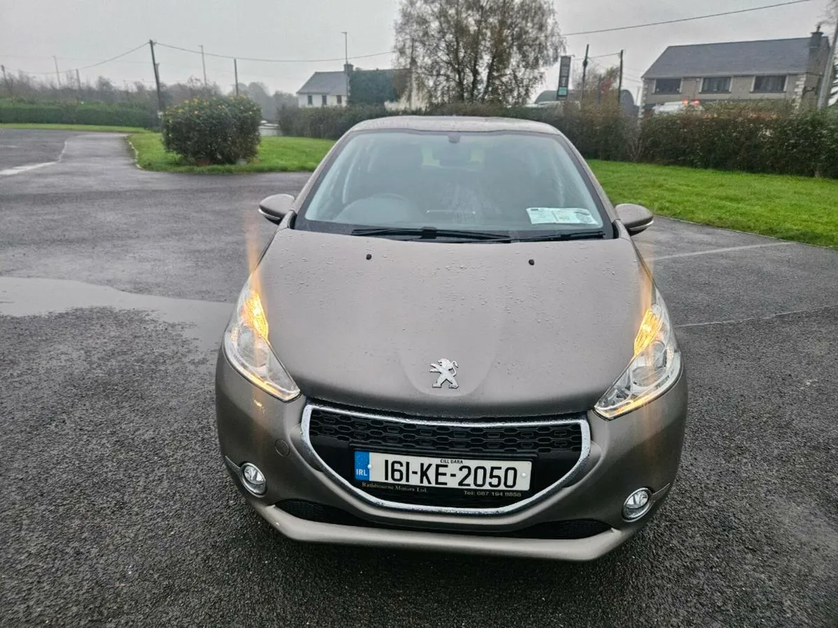 PEUGEOT 208 AUTOMATIC - Image 2