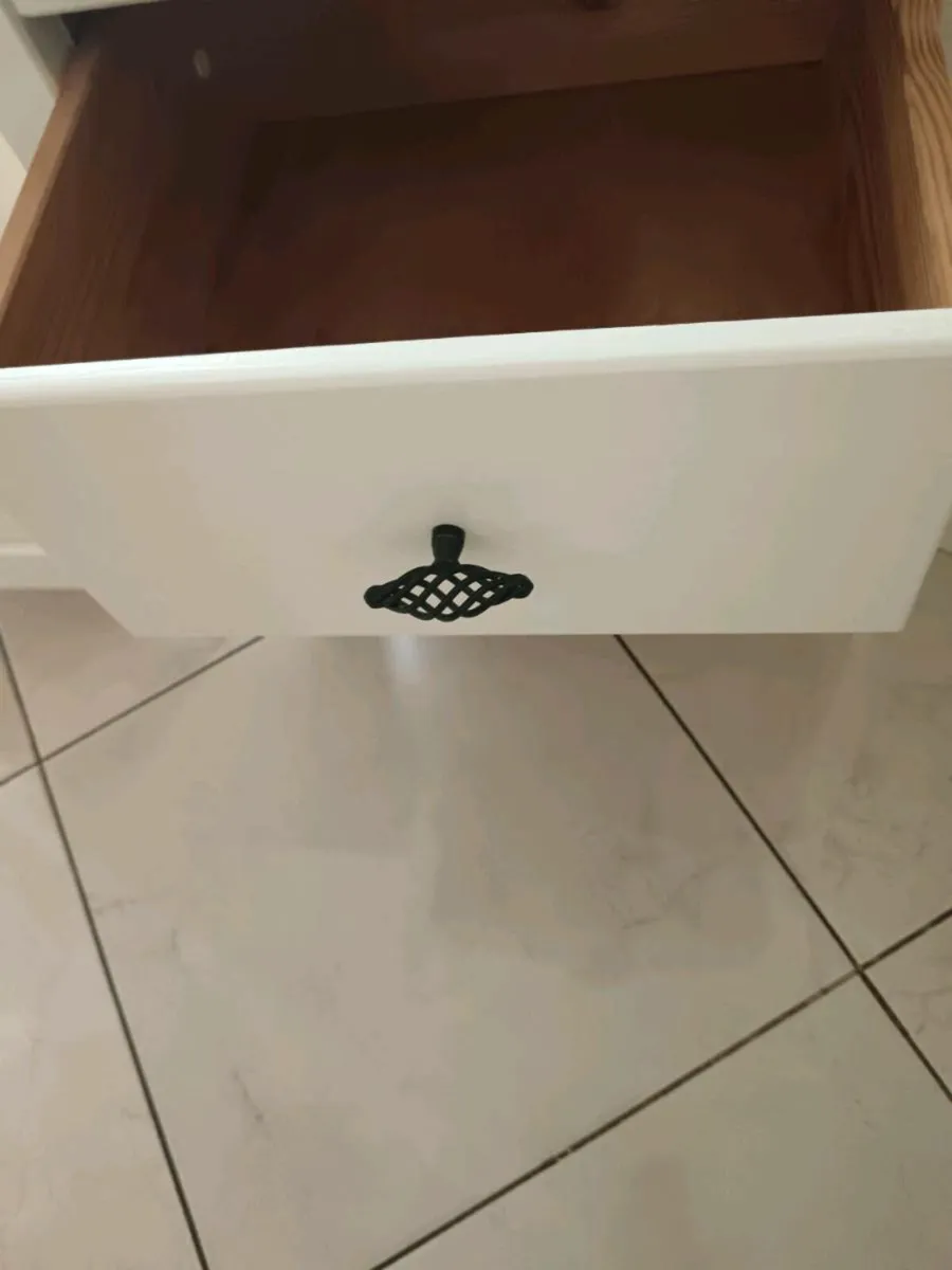 Bedside tables - Image 2