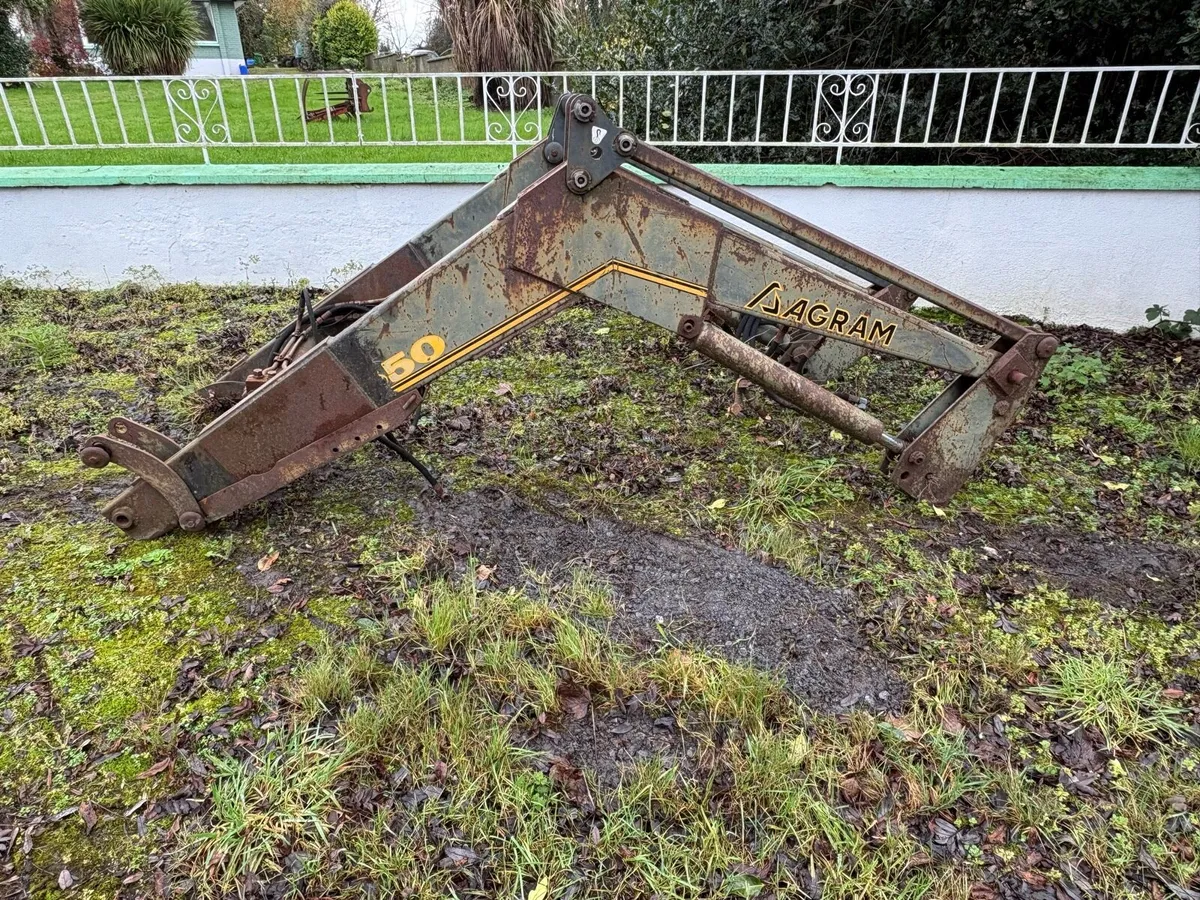 Tractor Loader - Image 4