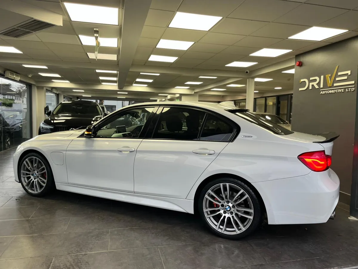 BMW 3-Series 2016 330e M-Sport Pro Pac - Image 3