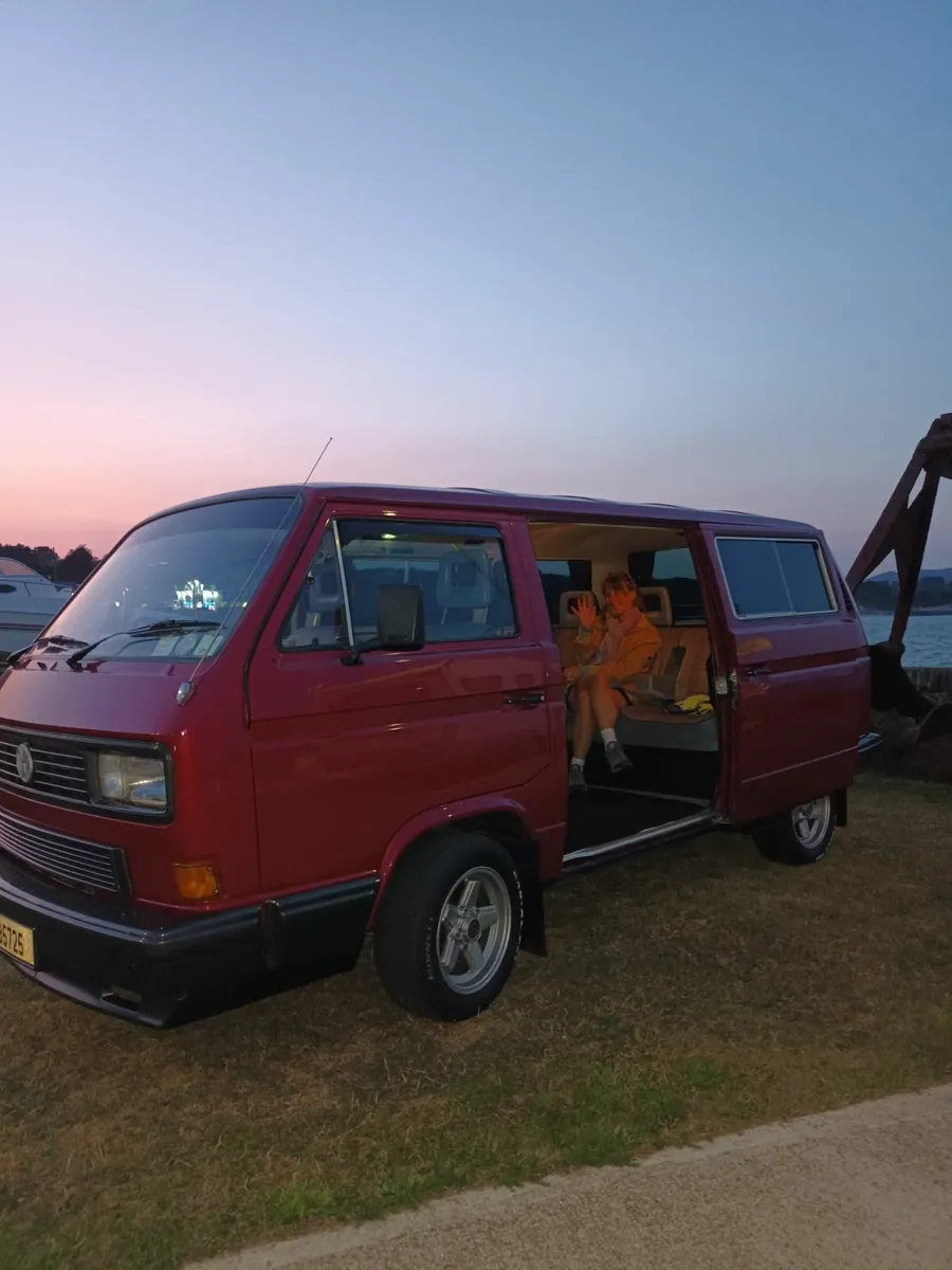 Volkswagen Transporter 1990 - Image 1