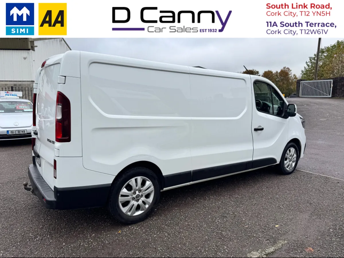 Renault Trafic LL30 BLUE DCI 130 SPORT PANEL - Image 4