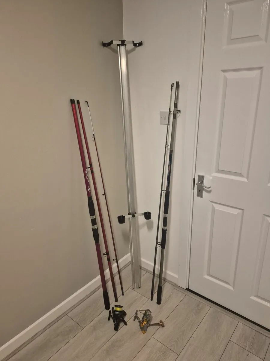 Fishing rods, reels and match tripod - Image 1