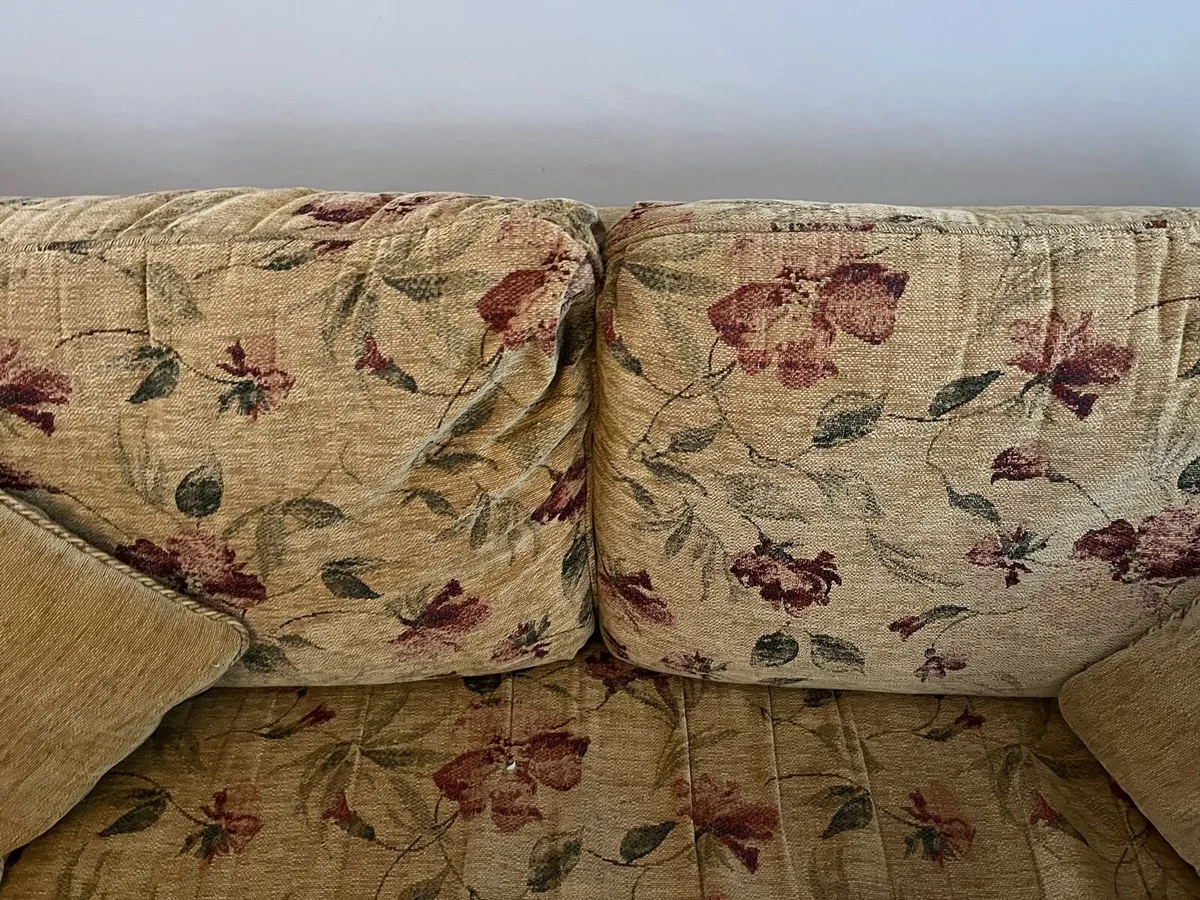 2 and 3 seater couches - Image 3