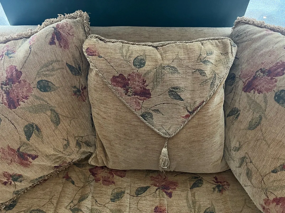 2 and 3 seater couches - Image 4