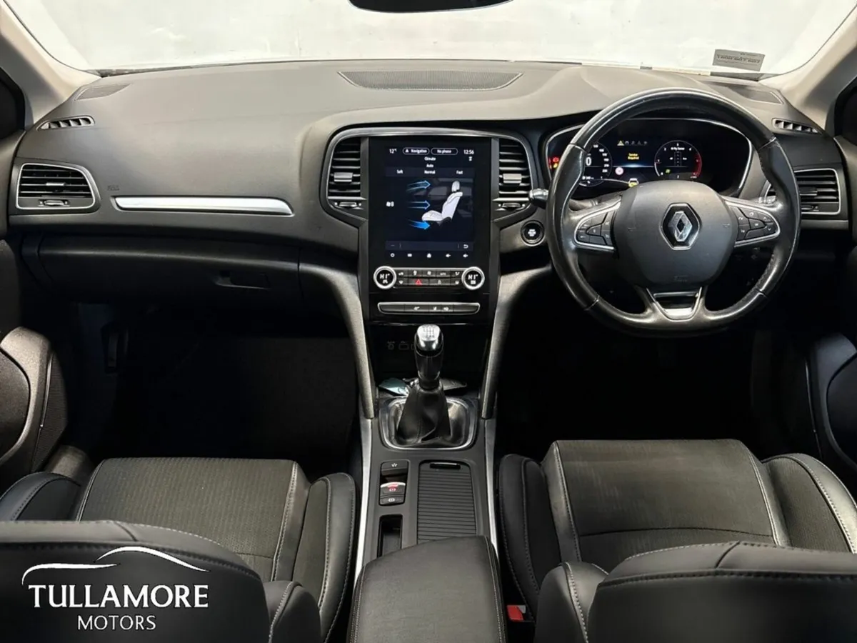 Renault Megane 1.5 Blue dCi 115 ICONIC ST - Image 2
