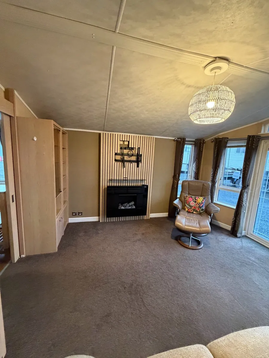 Willerby Vogue Connissiour 42 x 13.6 / 2 Bedroom - Image 4