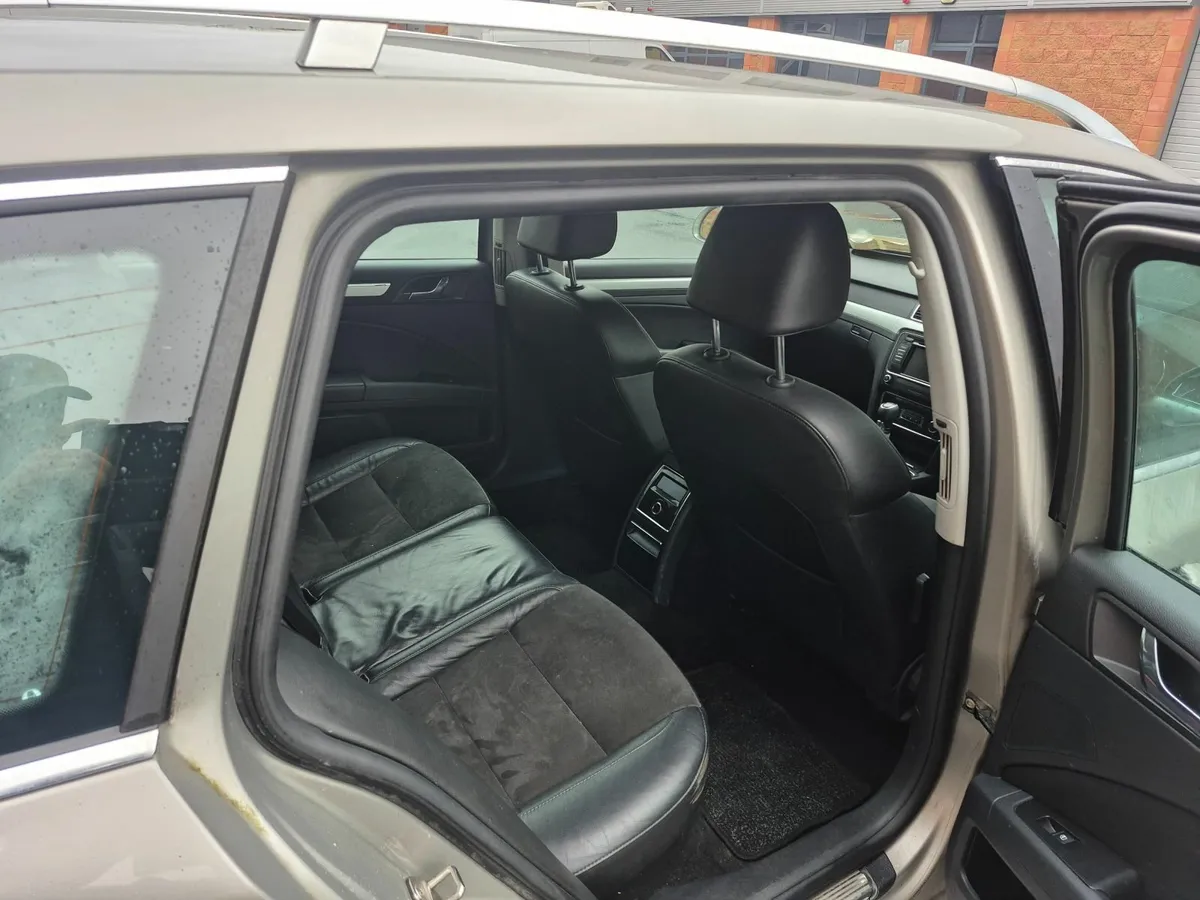 Skoda Superb 2013 - Image 3