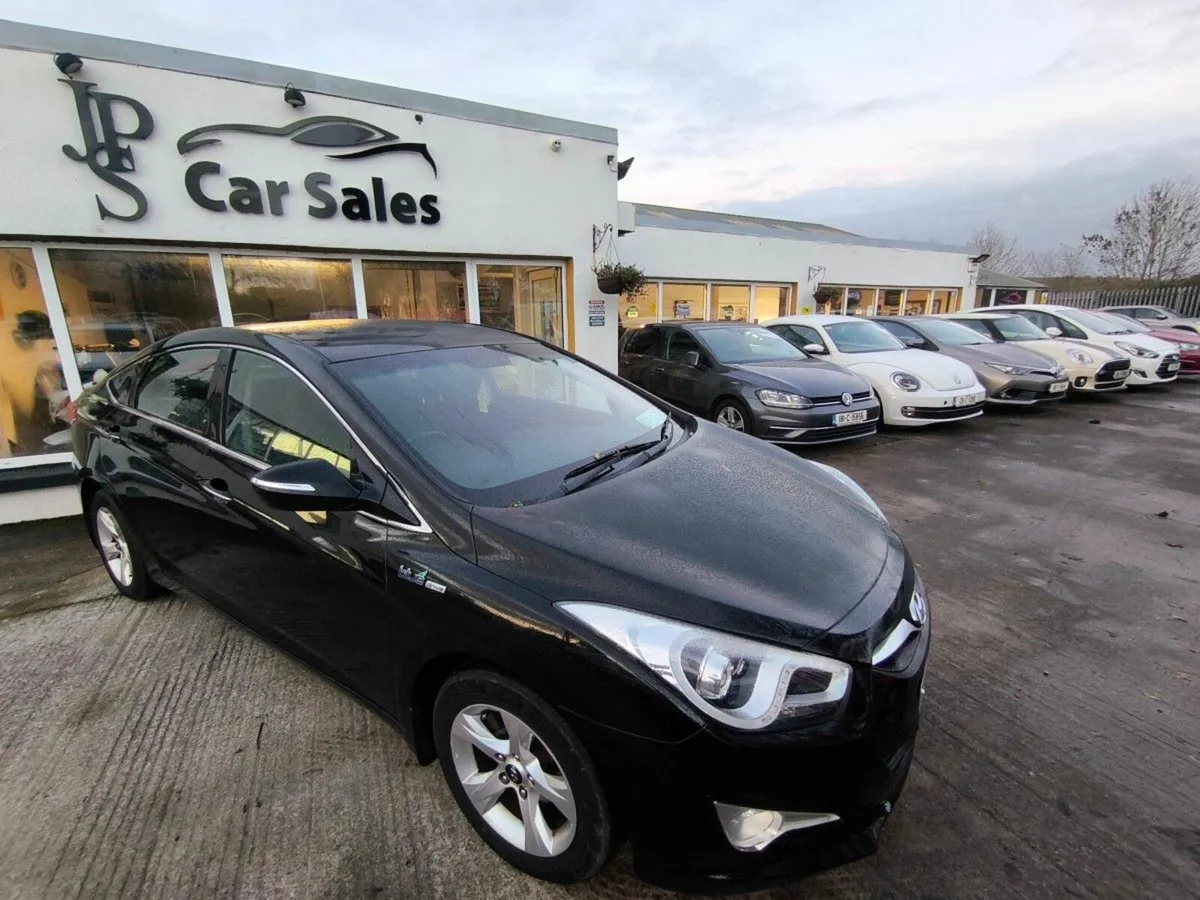 Hyundai i40 Executive 1.7 Diesel - Image 1