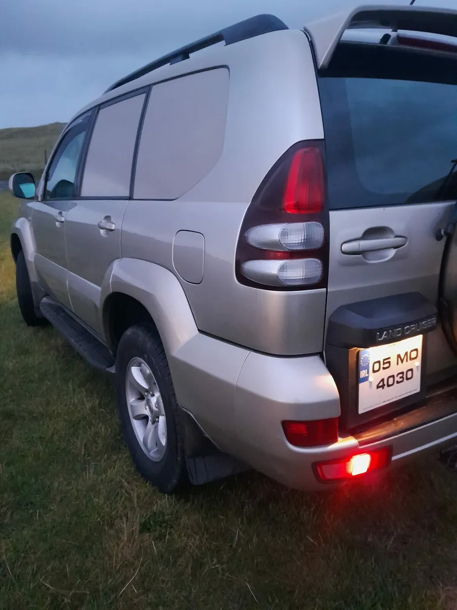 Toyota Landcruiser - Image 4