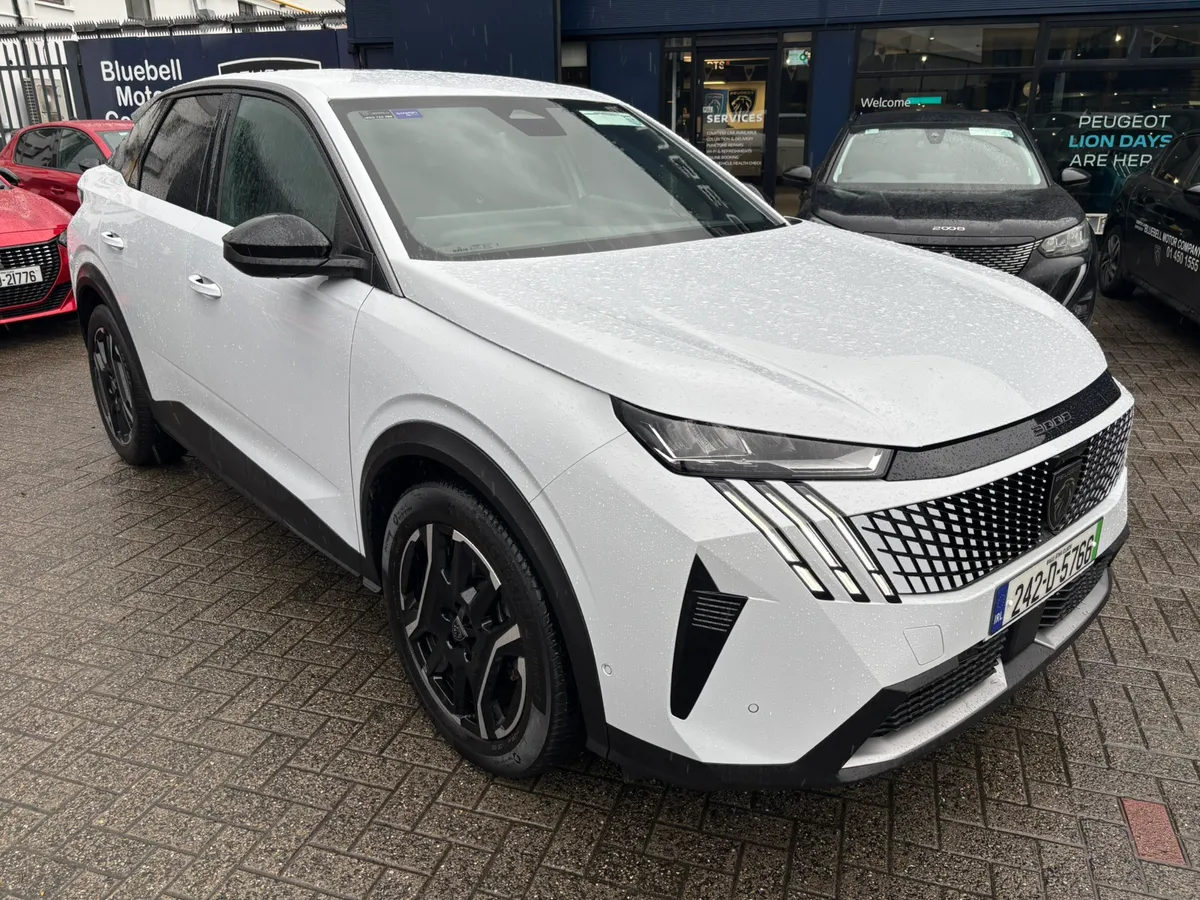 2024 Peugeot 3008 eAllure scrappage offer - Image 1