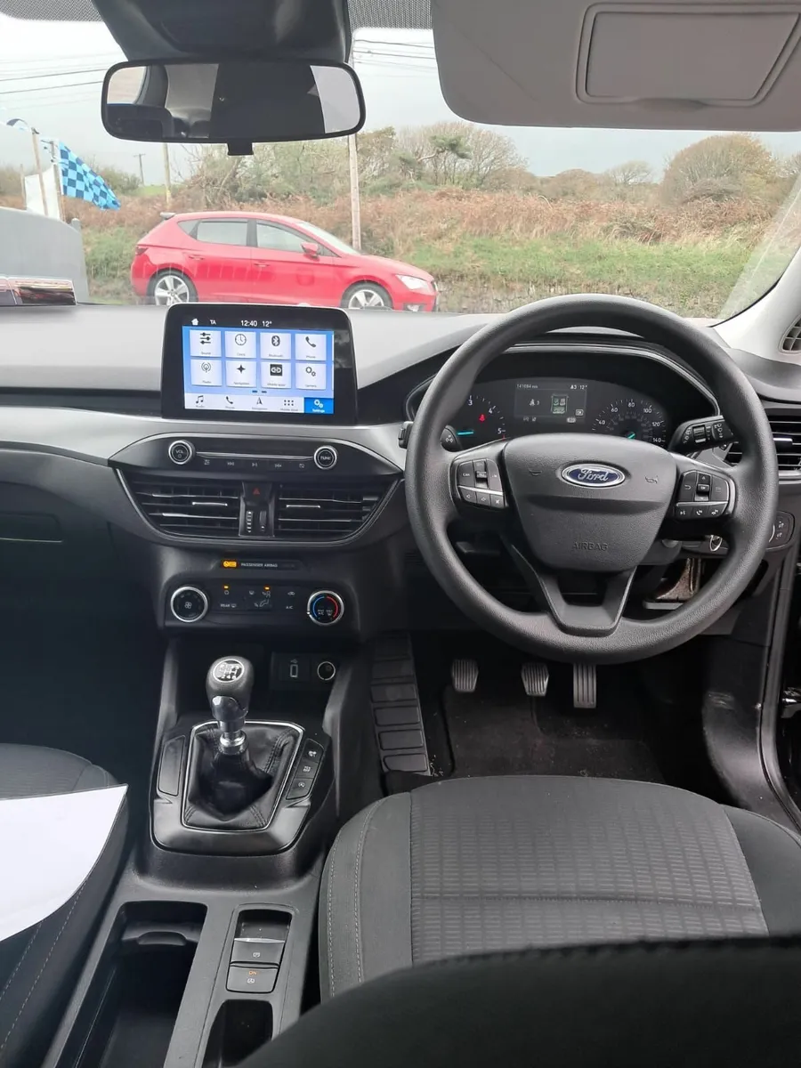 Ford Focus 2019 - Image 2