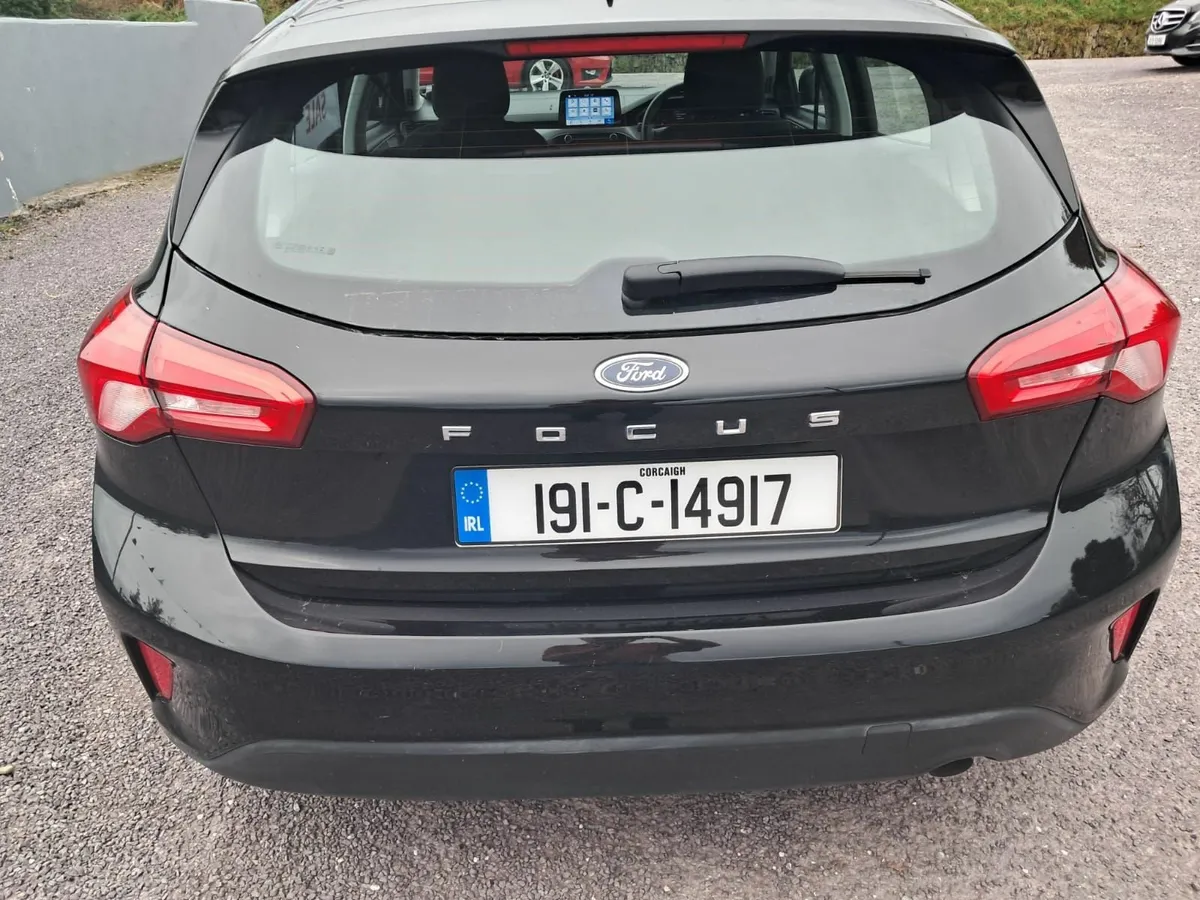Ford Focus 2019 - Image 3