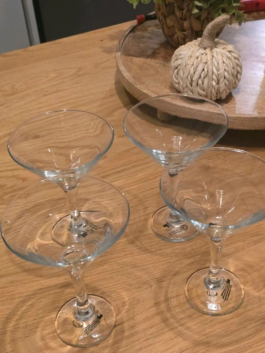 Martini glasses 🥂 x 4 - Image 2
