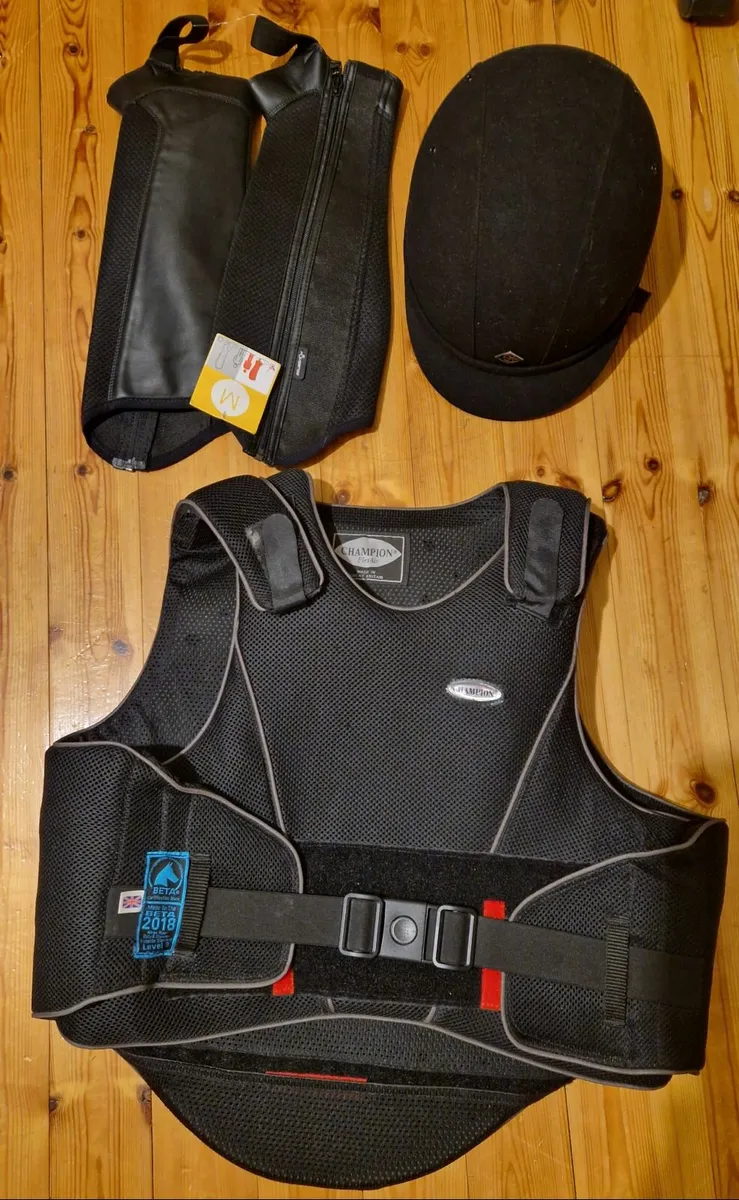 Horse riding accessories - Image 2