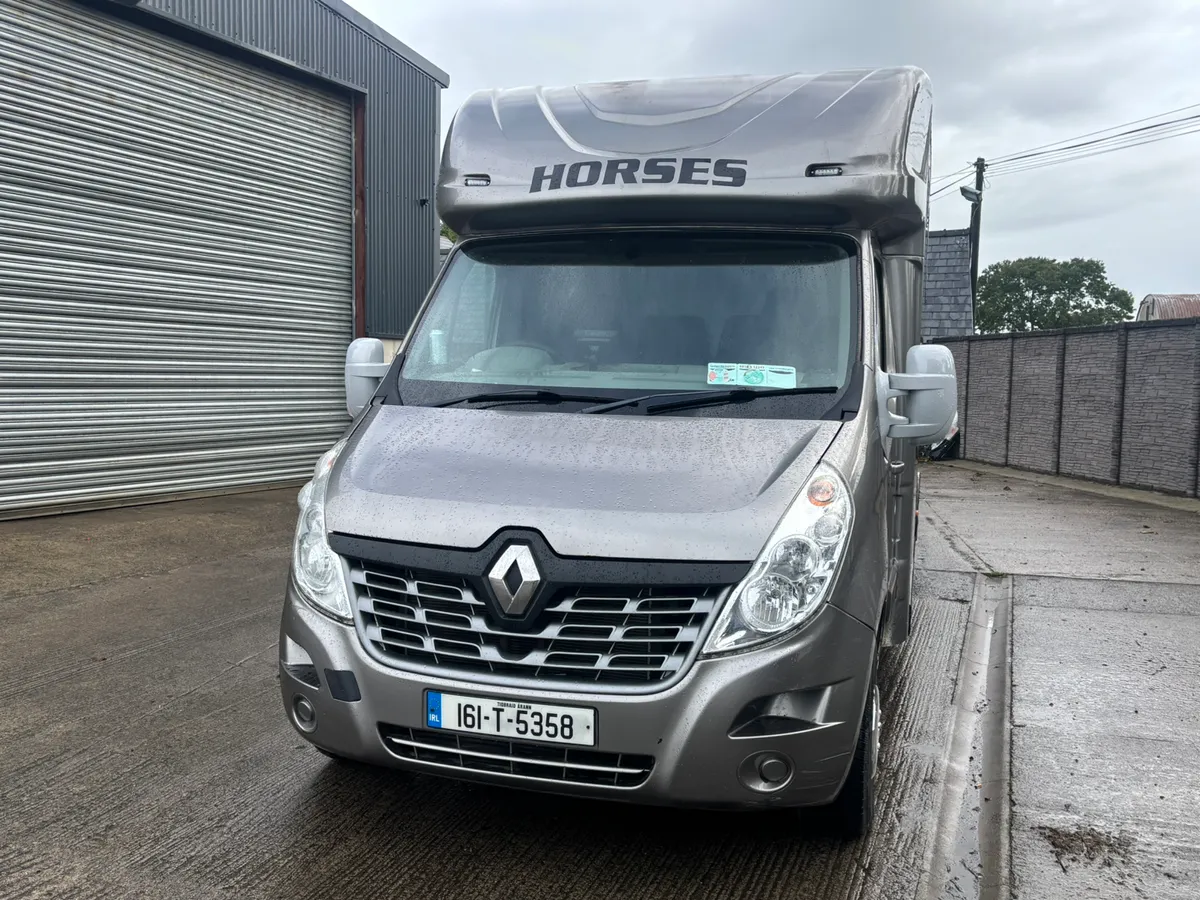 2016 Regent Long Stall 6 seats - Image 3