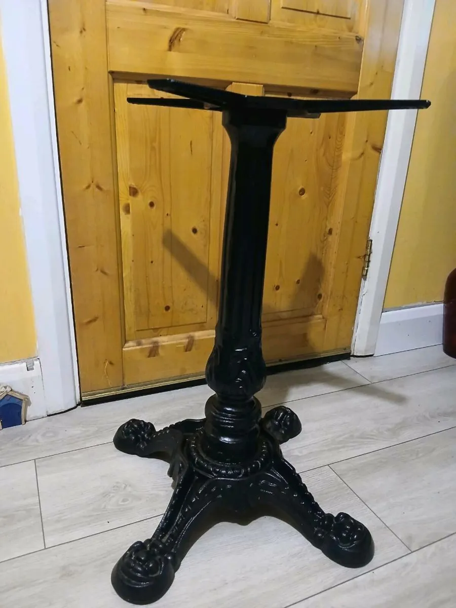 Cast iron table bases - Image 1