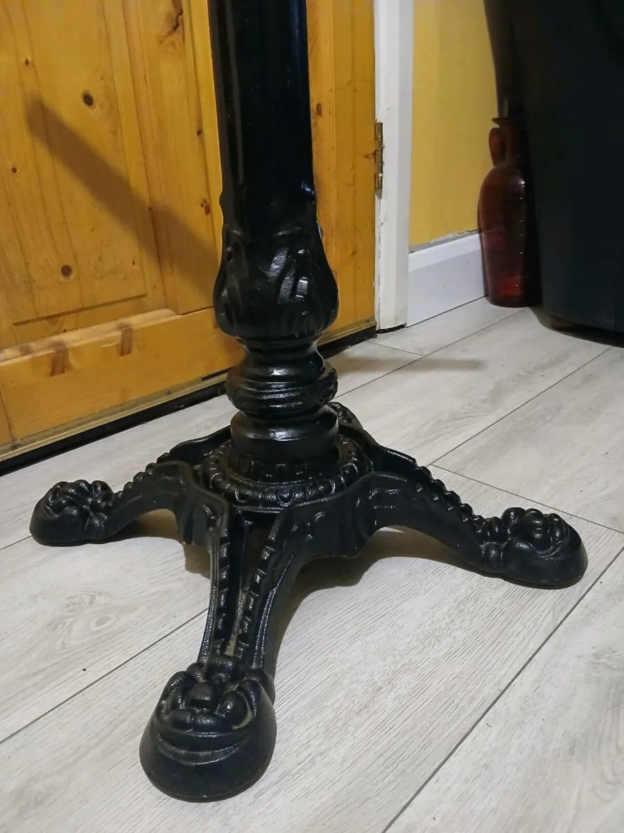 Cast iron table bases - Image 2