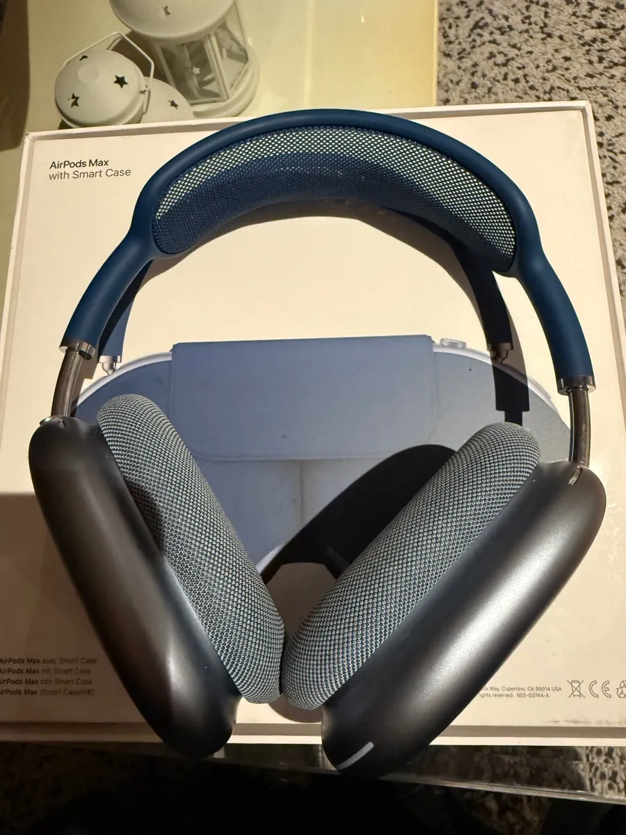 AirPods Max - Image 1