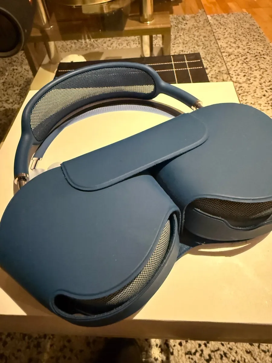 AirPods Max - Image 2