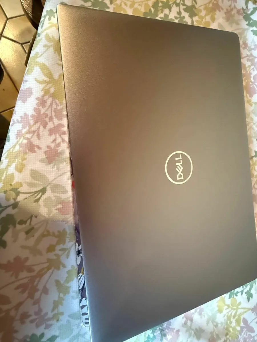 Dell Latitude 7450 BTX 2 in 1 laptop have 8 - Image 2