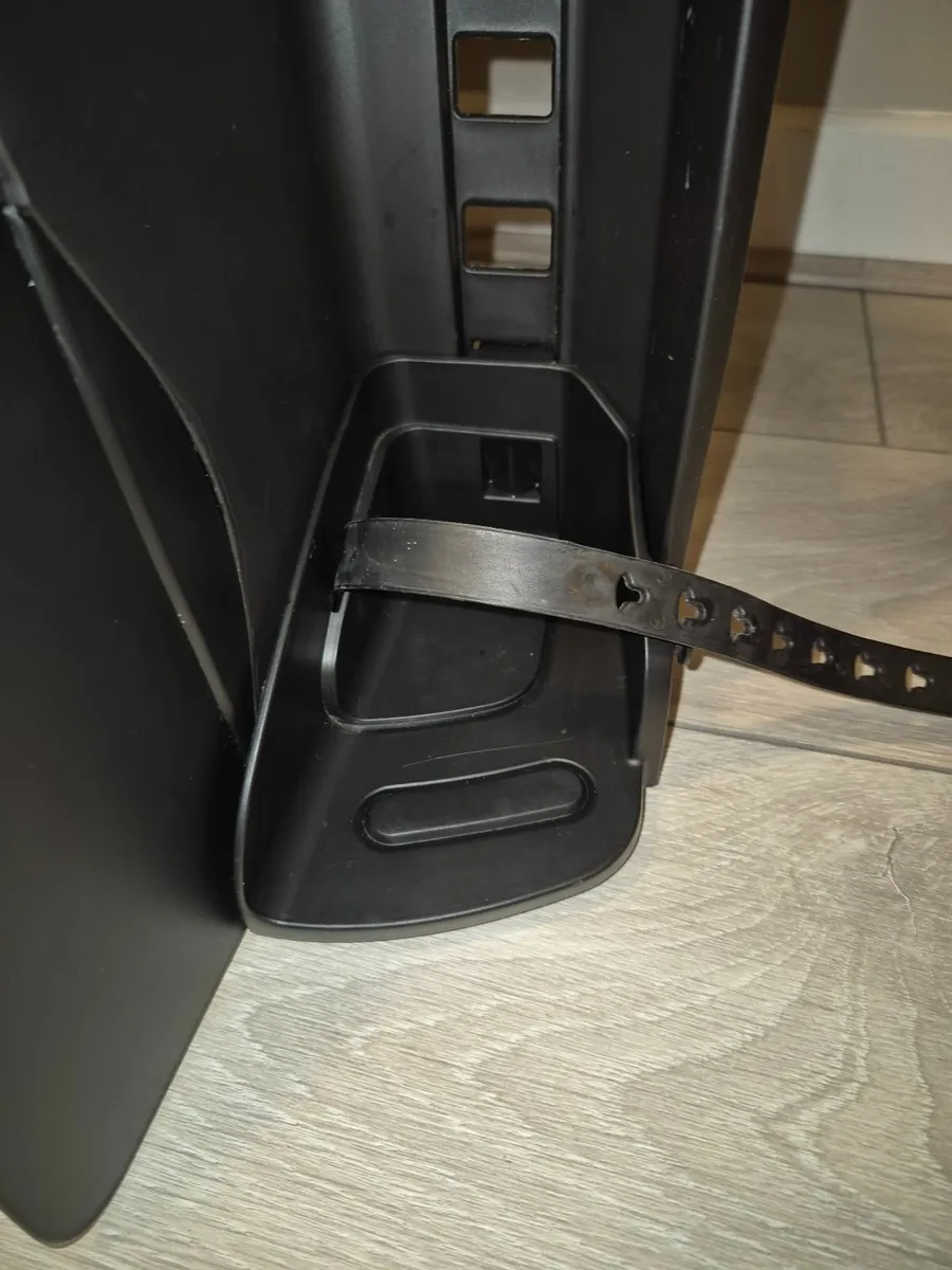 Polisport rear child seat - Image 4