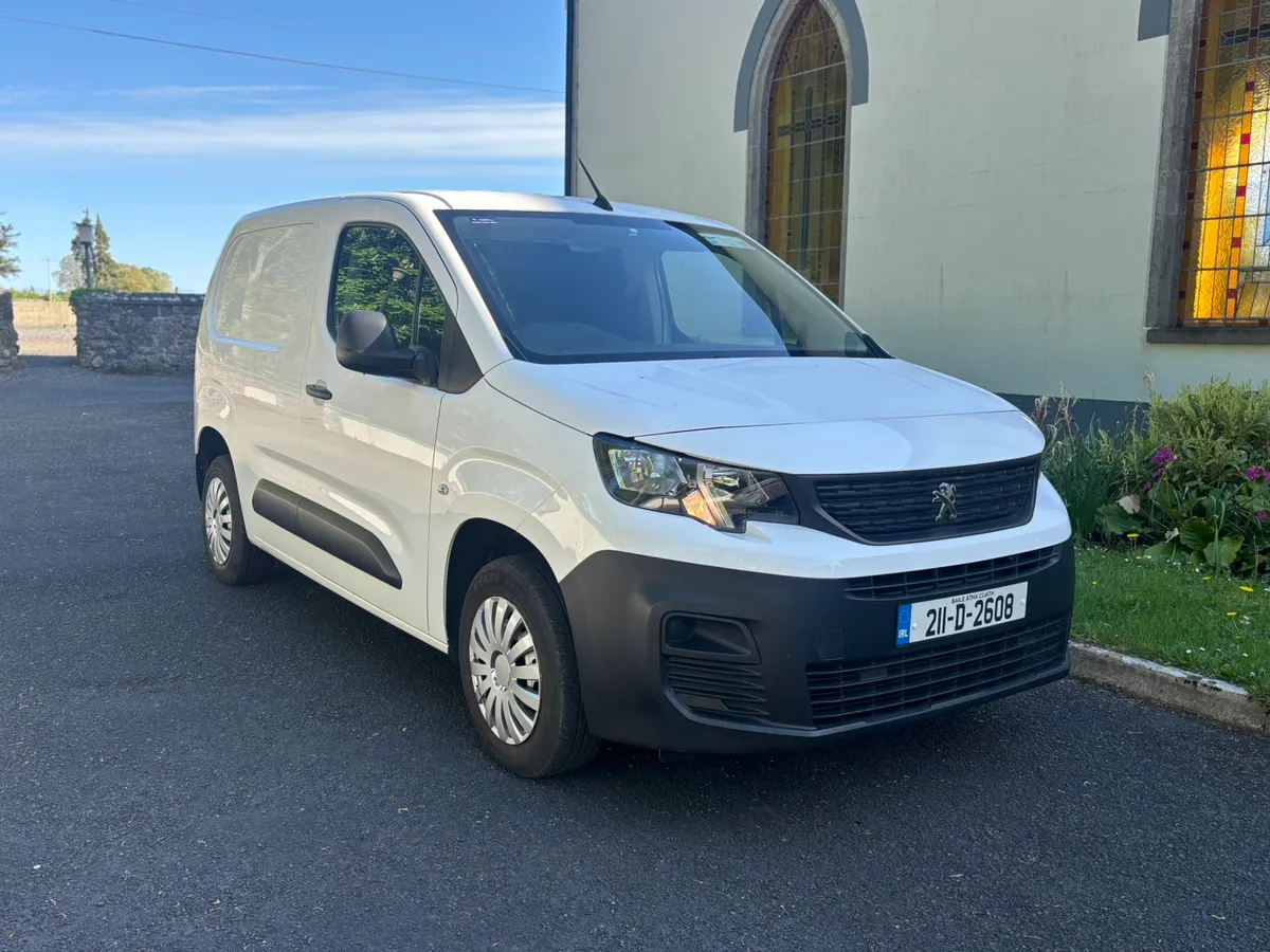 Peugeot Partner 3 Seater - Image 1